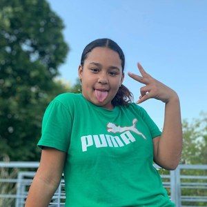 Meet your Posher, Keesha